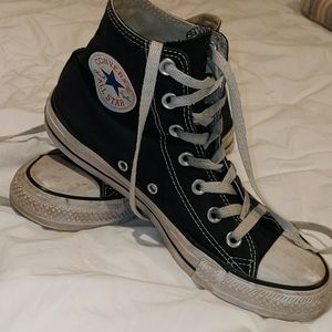 Black converse high top chucks